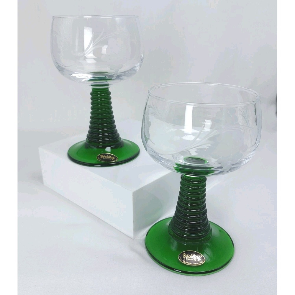 2 Vintage Böckling Roemer Wine Glasses Green Ribbed Stem Clear‎ Etched Grapevine